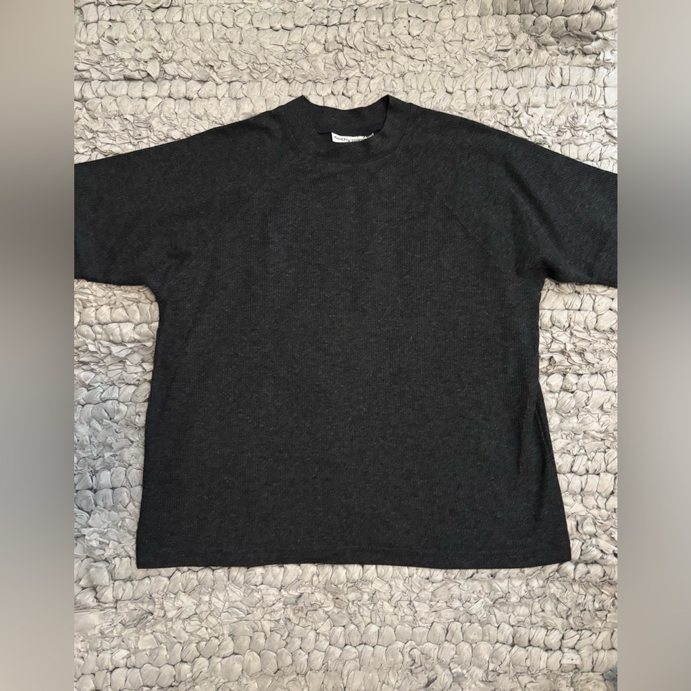 Cathy Daniels charcoal gray short sleeve ribbed tee